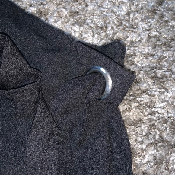 Black skort tie knot - Picture 4 of 7